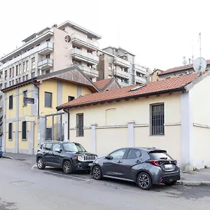 https://fondazione-prada-exclusive-detached-loft.italymilanhotels.net